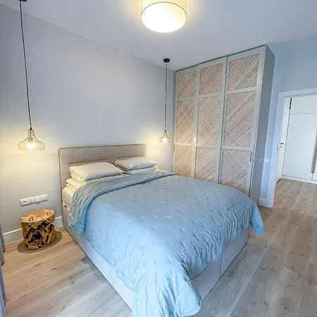 Garden Niegocin Apartament * 吉日茨科