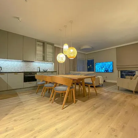 Garden Niegocin Apartament * 吉日茨科